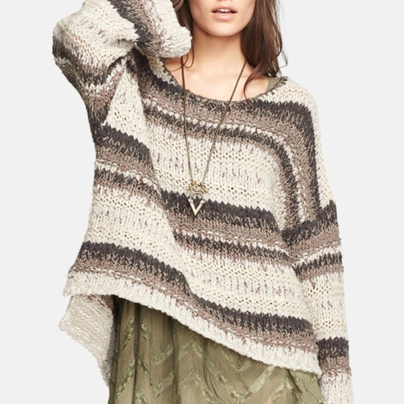 Free People Sweaters - Free People Slouchy Knit Pullover in Natural Combo